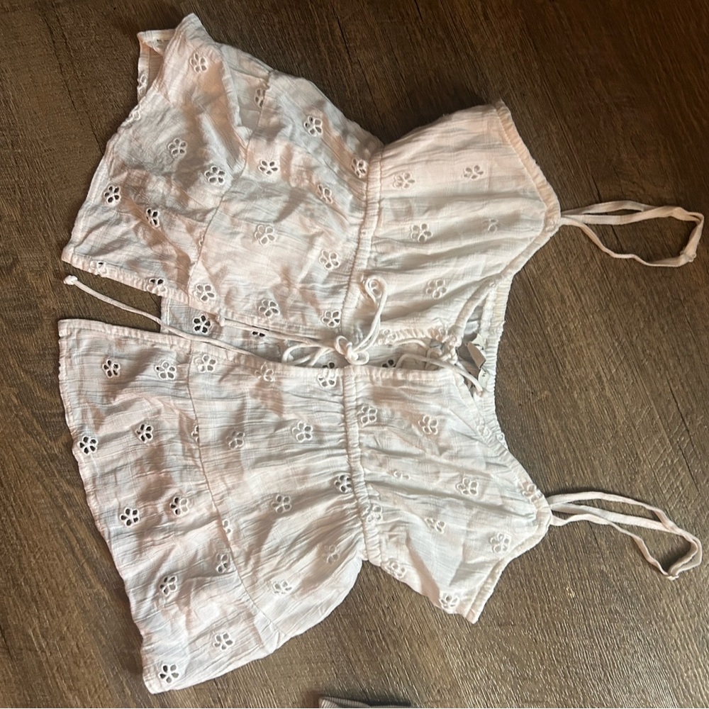 American Eagle Outfitters White Eyelet Blouse